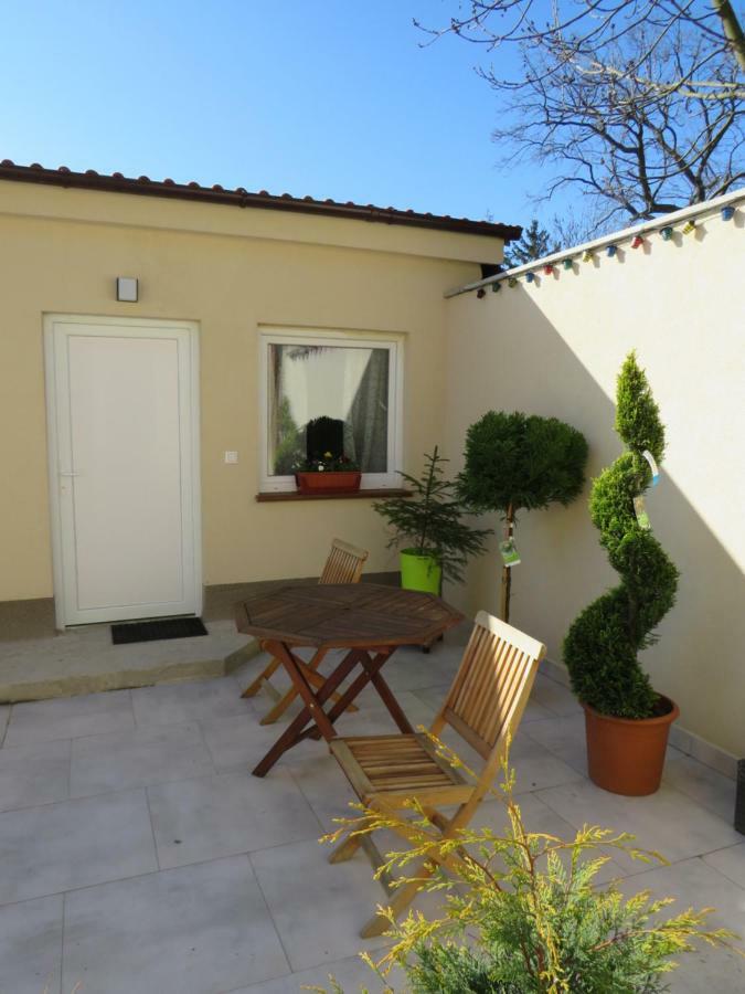 Rivendell Apartments Prague Ngoại thất bức ảnh