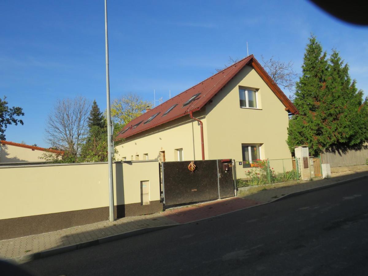Rivendell Apartments Prague Ngoại thất bức ảnh